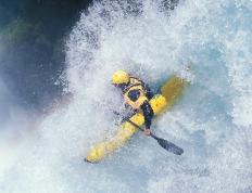 欧联杯八强战对决在即！圣安东尼奥马刺演练定位球，广厦男篮密集防守应对的简单介绍