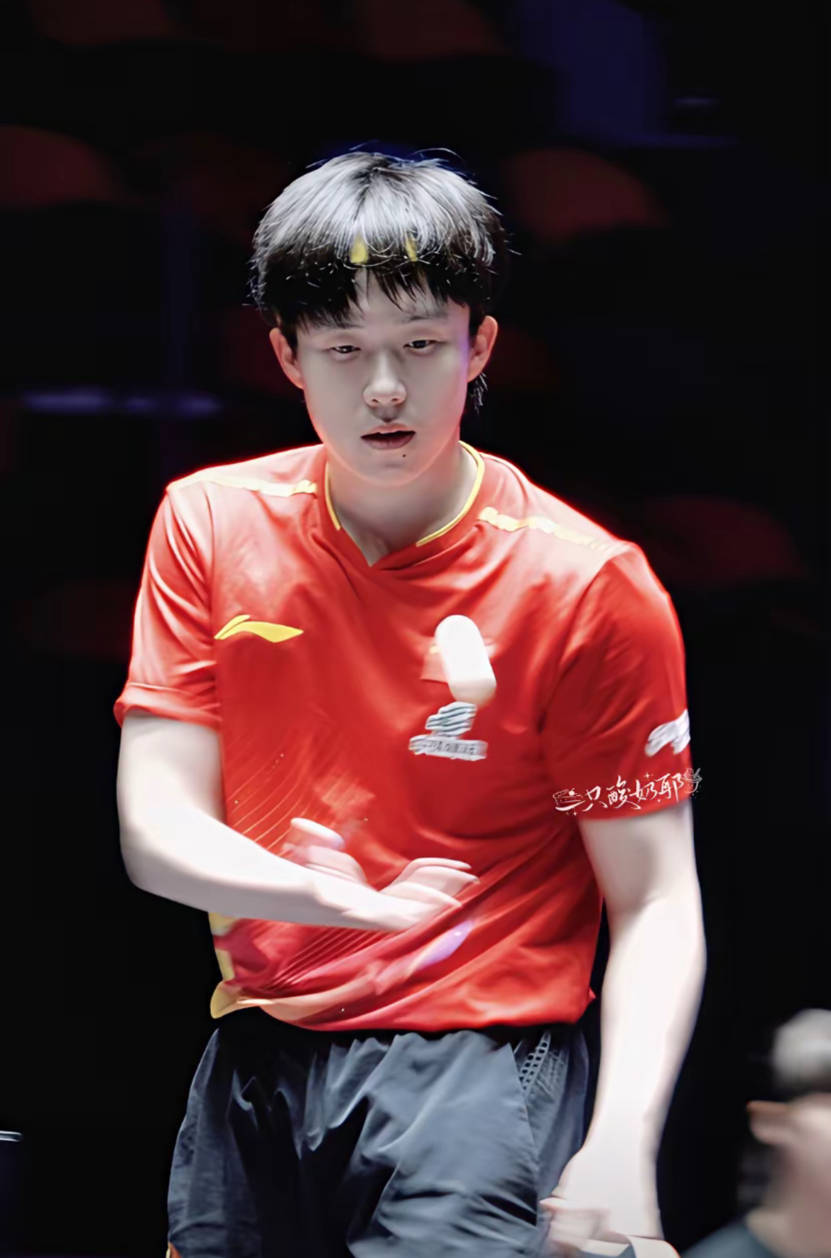 关于王楚钦赛点兑现，多特蒙德淘汰波尔图晋级四强，主帅激动落泪的信息